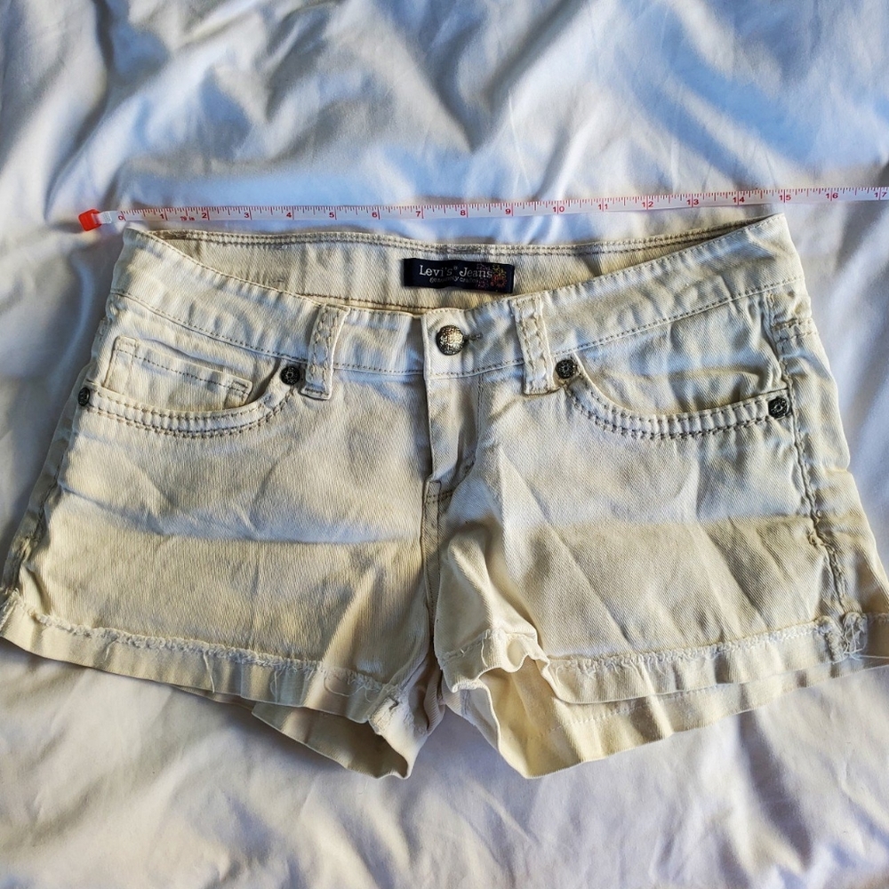 levi's white denim shorts size 7